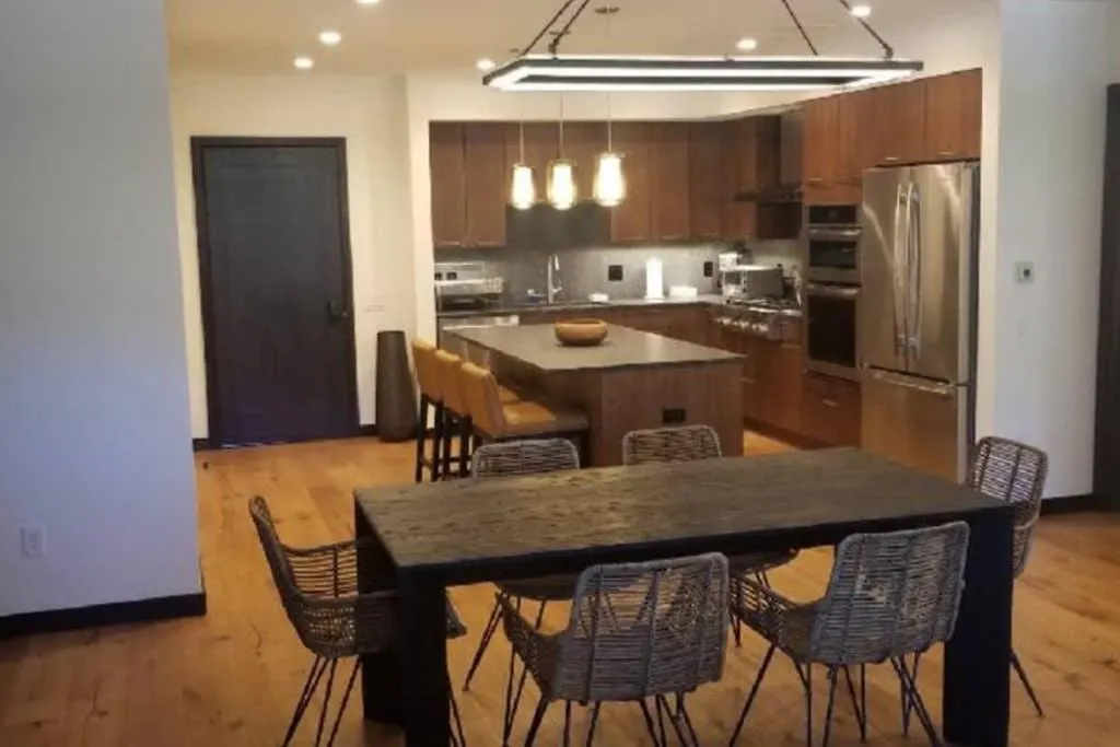 Luxury, Meters To Lionshead Gondola. The Lion Apartment
