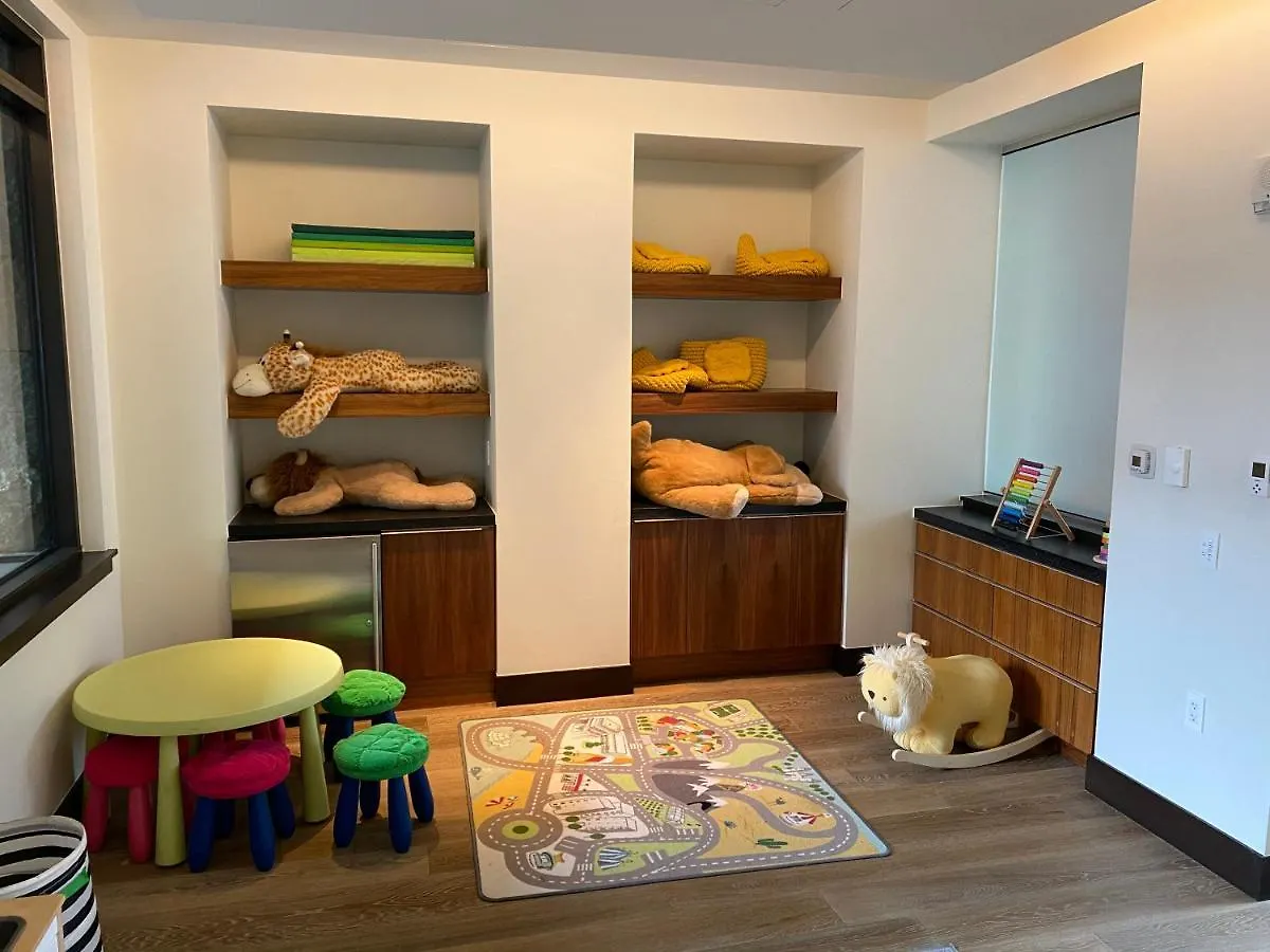 Luxury, Meters To Lionshead Gondola. The Lion Apartment *