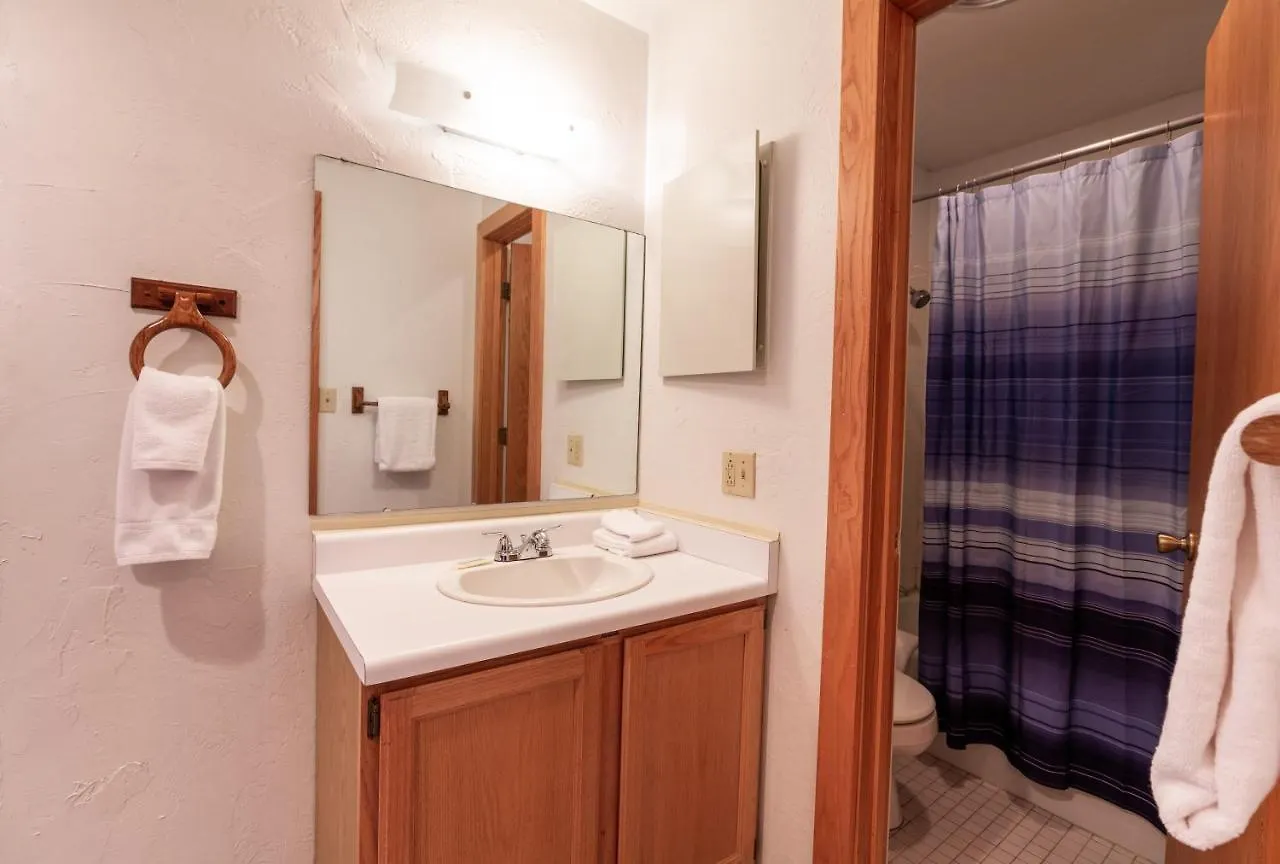 Breakaway West - Studio, 2,3 Bedrooms By Realty