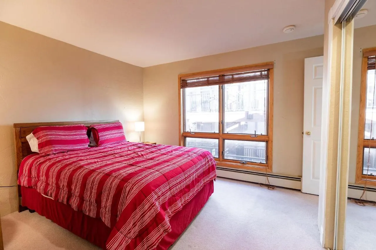 Breakaway West - Studio, 2,3 Bedrooms By Realty