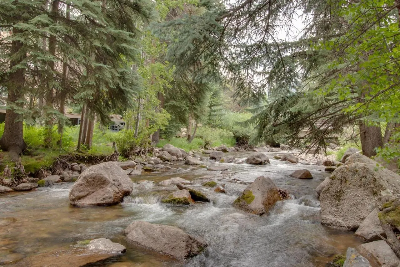 Remodeled 2 Bedroom East #102 W/ Hot Tub. Steps To Shuttle. Apartment Vail