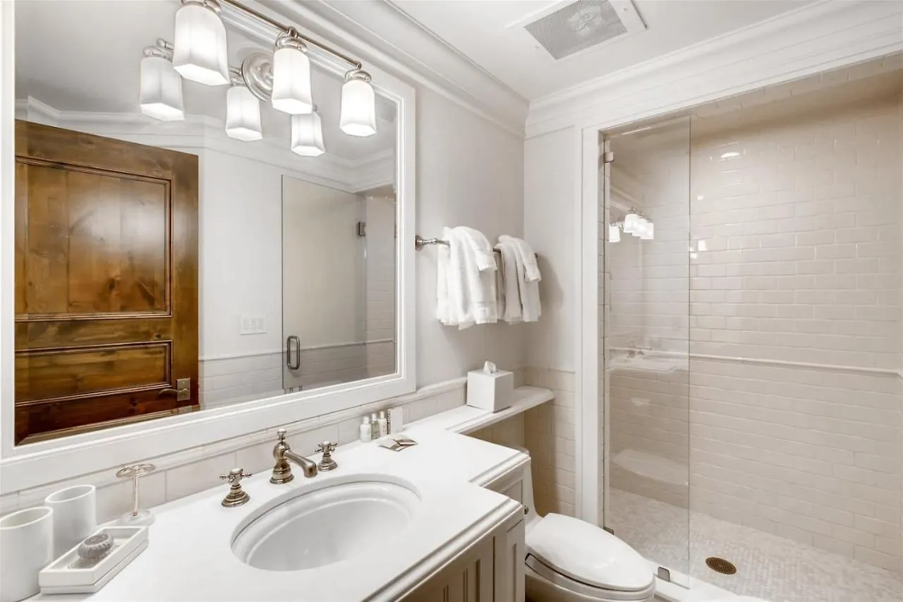 Apartment 1-#36 One Willow Bridge 3bd *