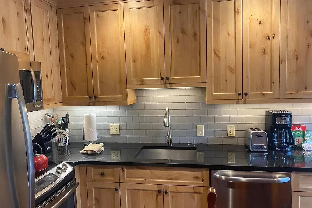 Cozy Apartment, Right In Front Of Lionshead Gondola Apartment *