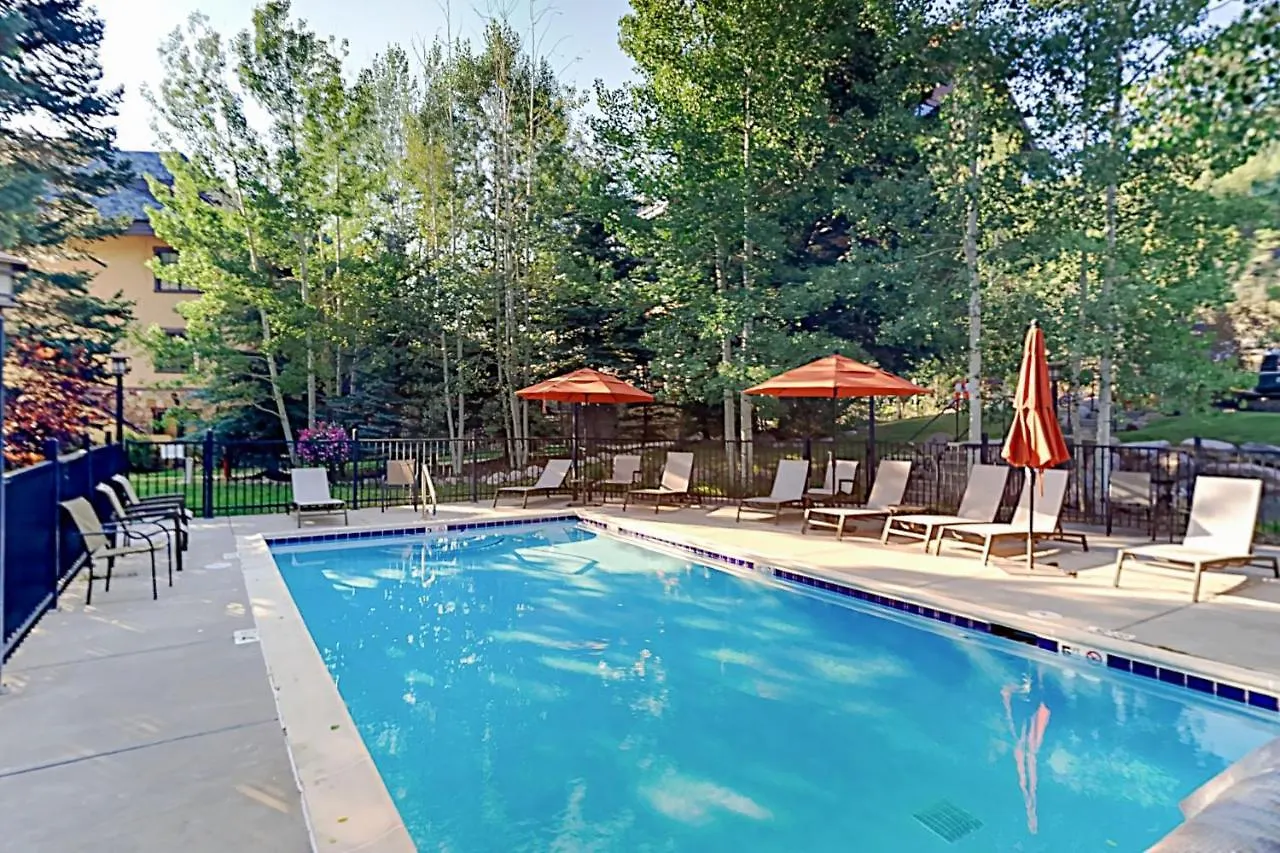 Gore Creek Getaway Apartment *
