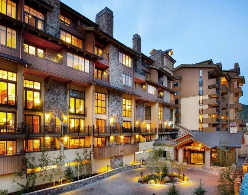 Luxury 4 Bedroom Penthouse In Lionshead Village With Rooftop Pool, Just A Short Walk To Gondola * Vail