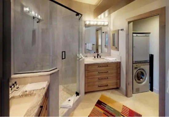 Village Golden Peak Penthouse *