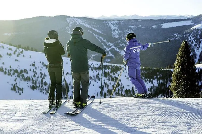 Cascade Village 3 Bedroom With Pool, Hot Tubs, And On-demand Shuttle To Village * Vail