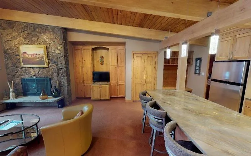 Slopeside 1 Bedroom Gold At Golden Peak In Apartment Vail