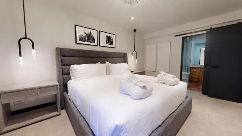 Eagle Bahn Gondola Resort: 2-bedroom With Hot Tub Access Apartment Vail
