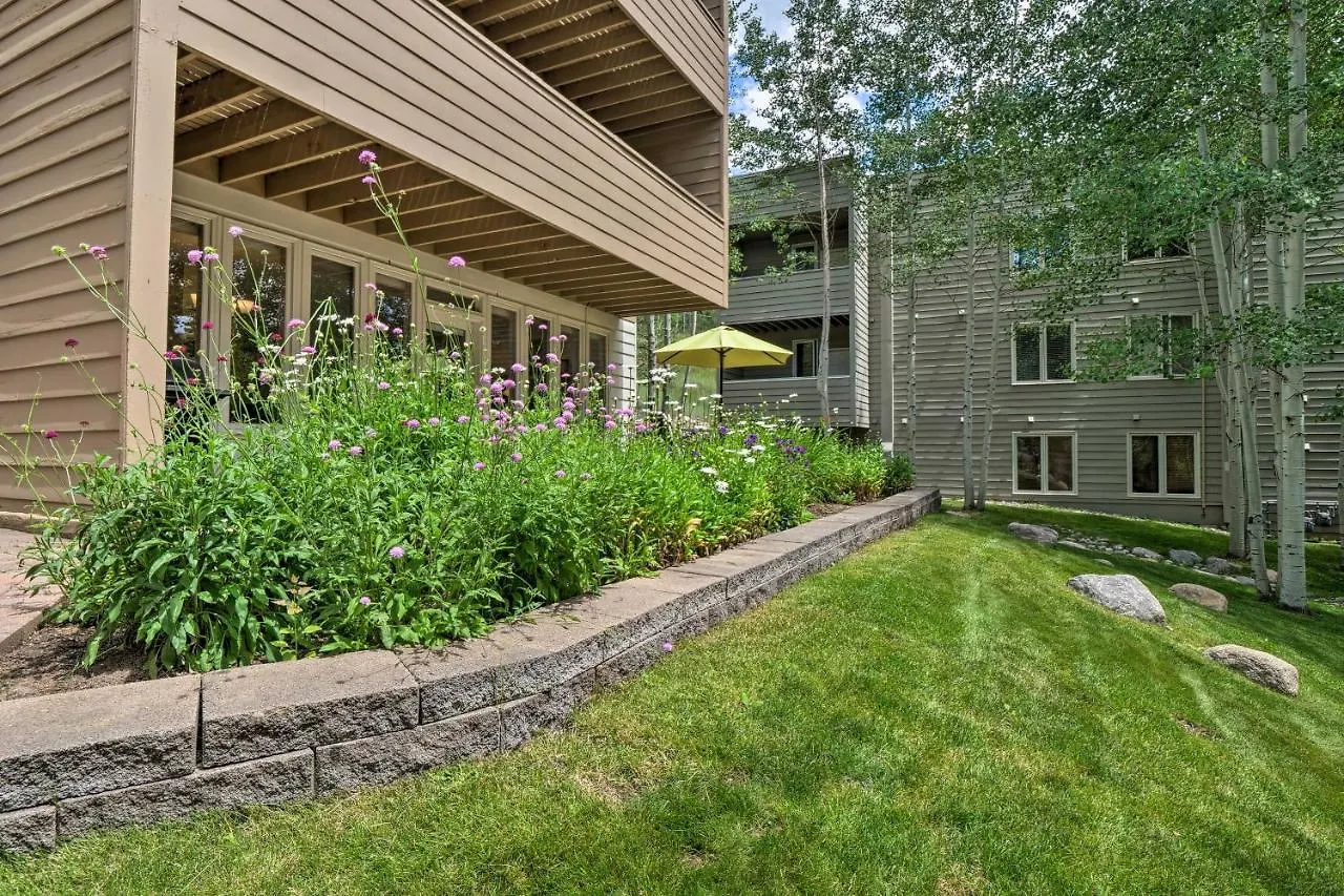 Updated 10-min Walk To Lionshead Village Apartmán