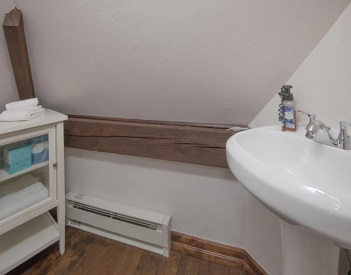 Bridge St, R2 Apartment