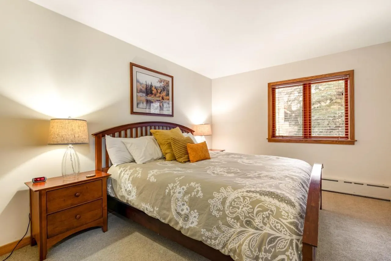 Holiday home Cascade Village Area 5 Bed 4 Bath, Walk To Lift!