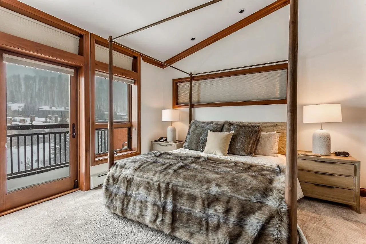Apartment Lion Square South 750a