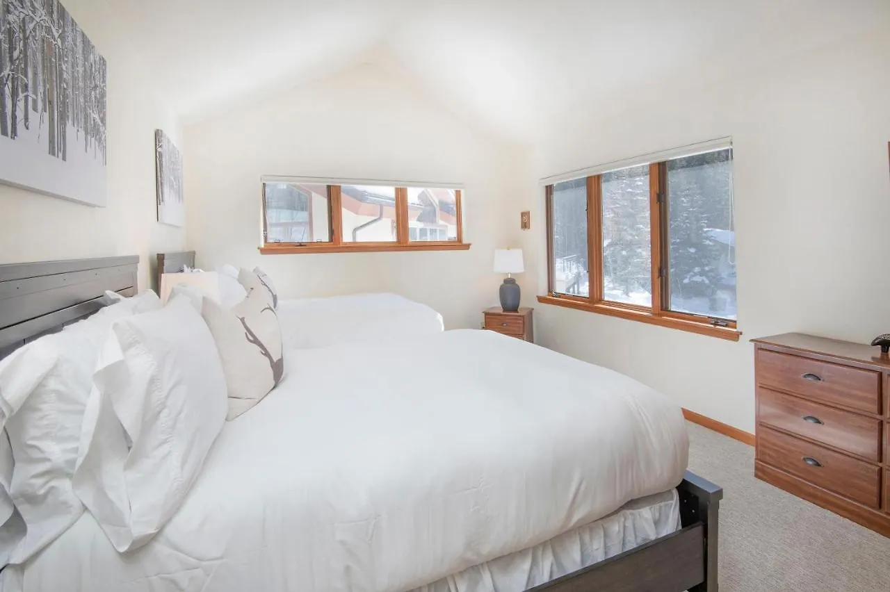 4551 Streamside Cir West House * Vail