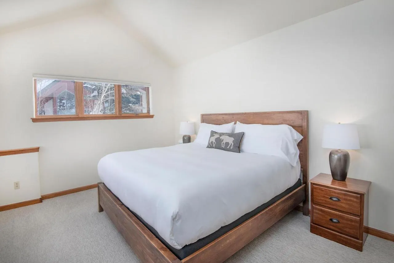 4551 Streamside Cir West House * Vail