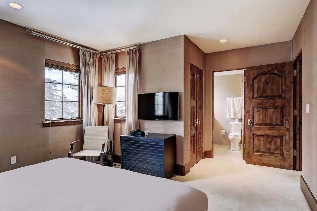 Gorgeous 5 Bedroom Private In Village Vail