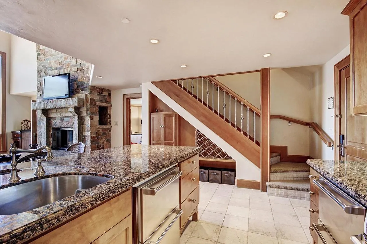 Apartment 2 Bedroom At The At View Of Gore Range *