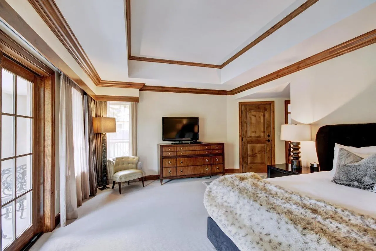 Ritz Carlton Spacious With Valley Views