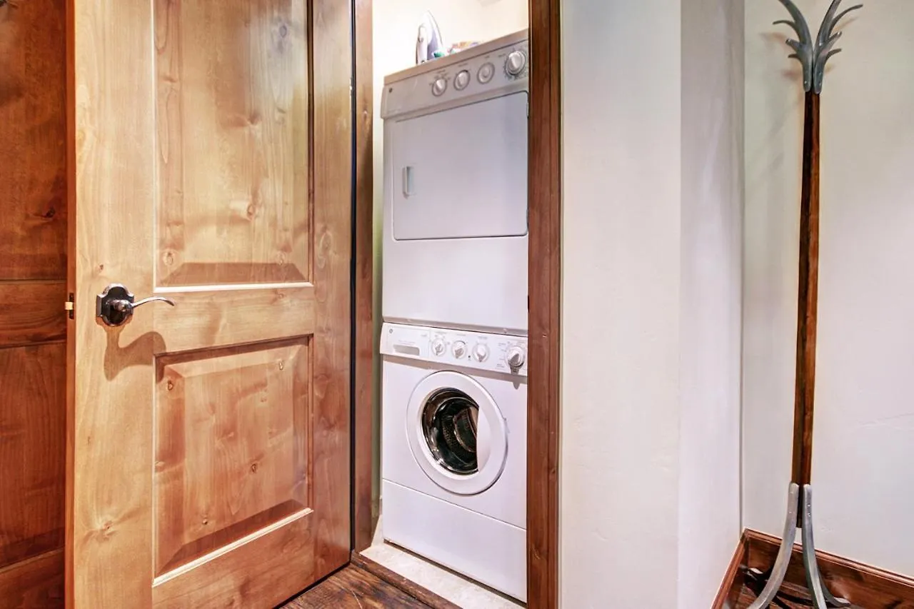 Luxe 2brden Ritz-carlton Quiet Location Apartment *