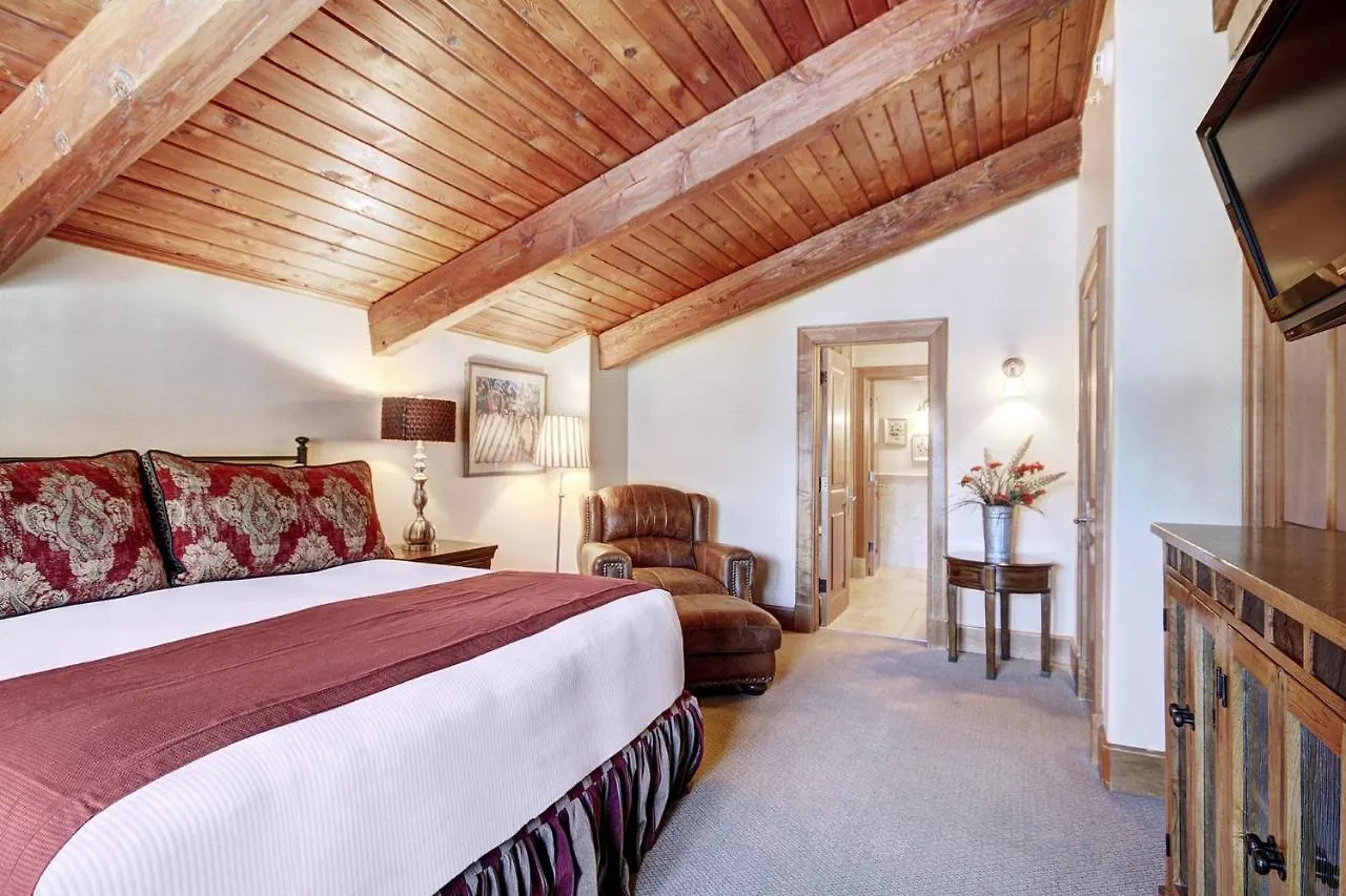 2 Bedroom At The At View Of Gore Range Apartment Vail