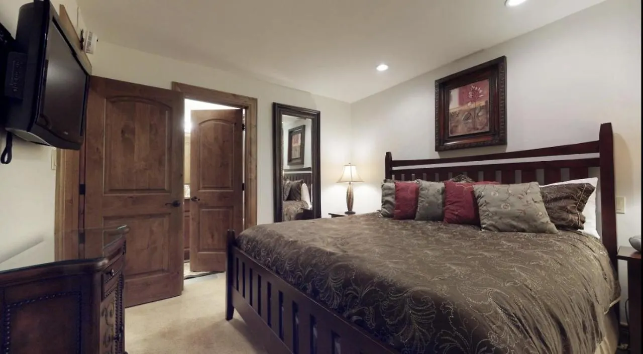 Lionshead Village - Montaneros 1 Bedroom * Vail
