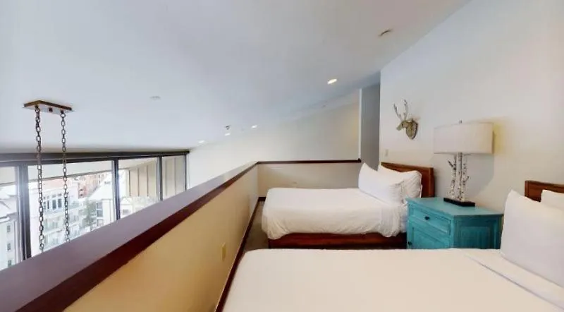 Lionshead Village 3 Bedroom Den With Mountain View Apartment