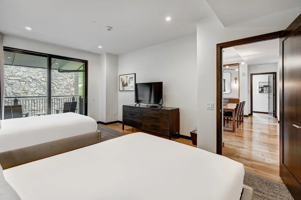 Contemporary 2 Bedroom In The Heart Of Lionshead * Vail