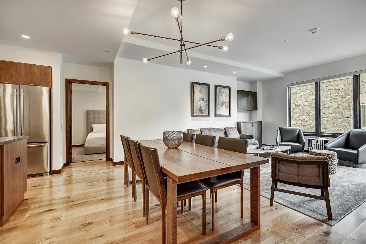 Apartment Contemporary 2 Bedroom In The Heart Of Lionshead Vail