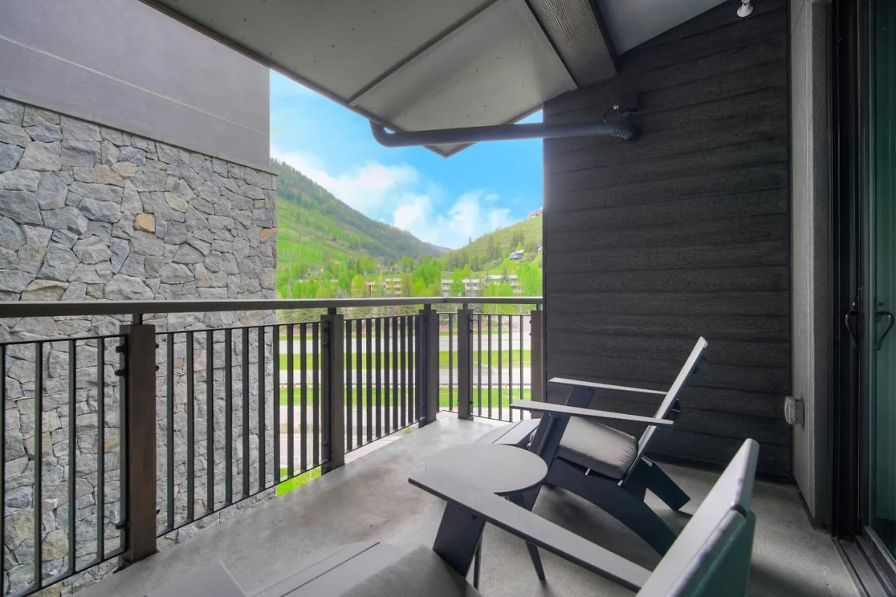 Contemporary 2 Bedroom In The Heart Of Lionshead *