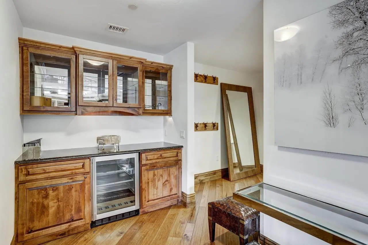 Apartment Arrabelle Luxury 4 Bedroom Condo- Close To The Mountain