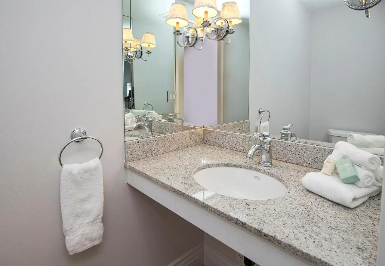 2782 Kinnikinnick Rd Unit D