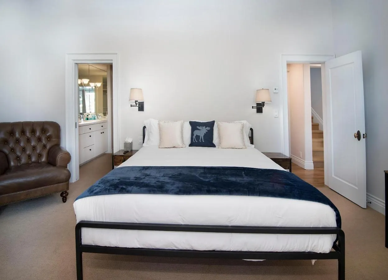 2782 Kinnikinnick Rd Unit D Vail