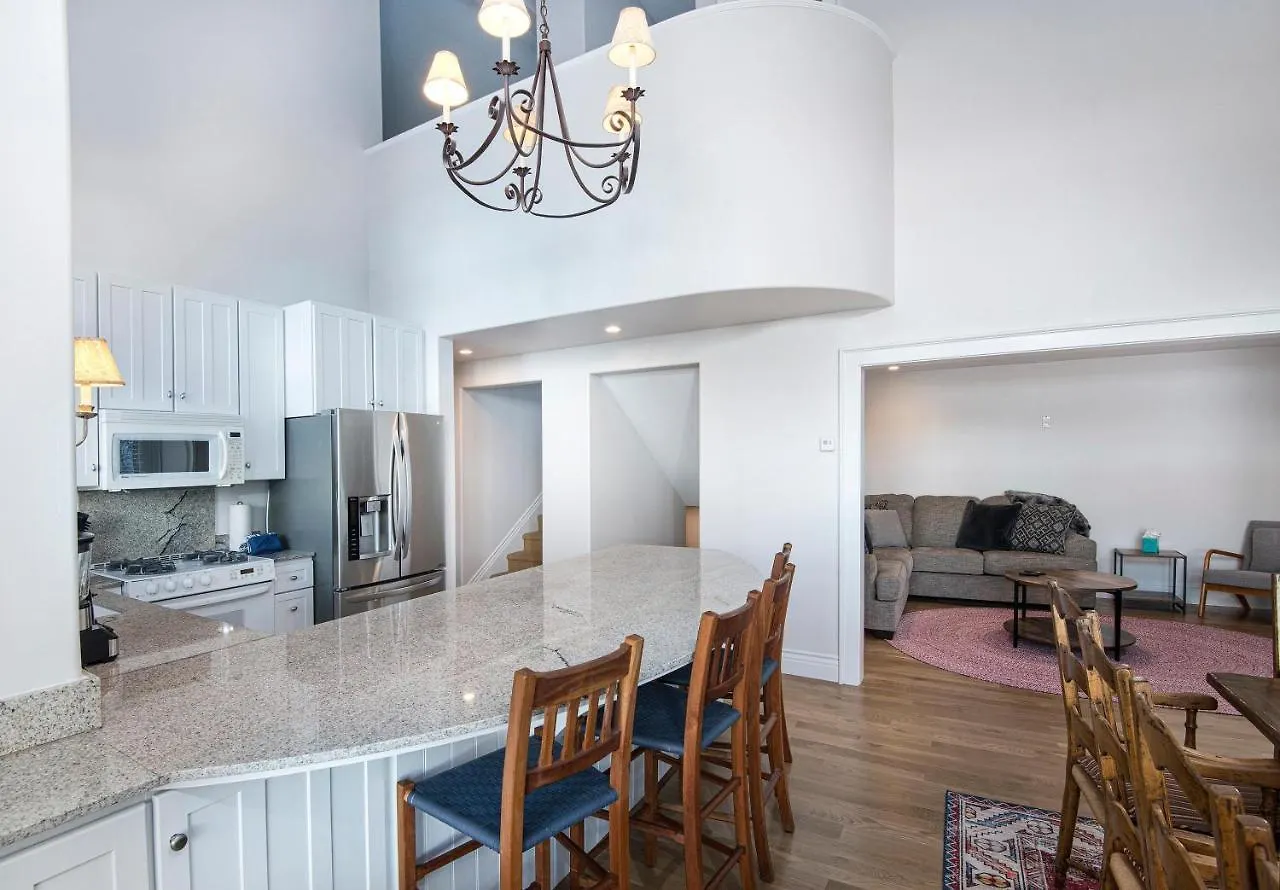 2782 Kinnikinnick Rd Unit D * Vail