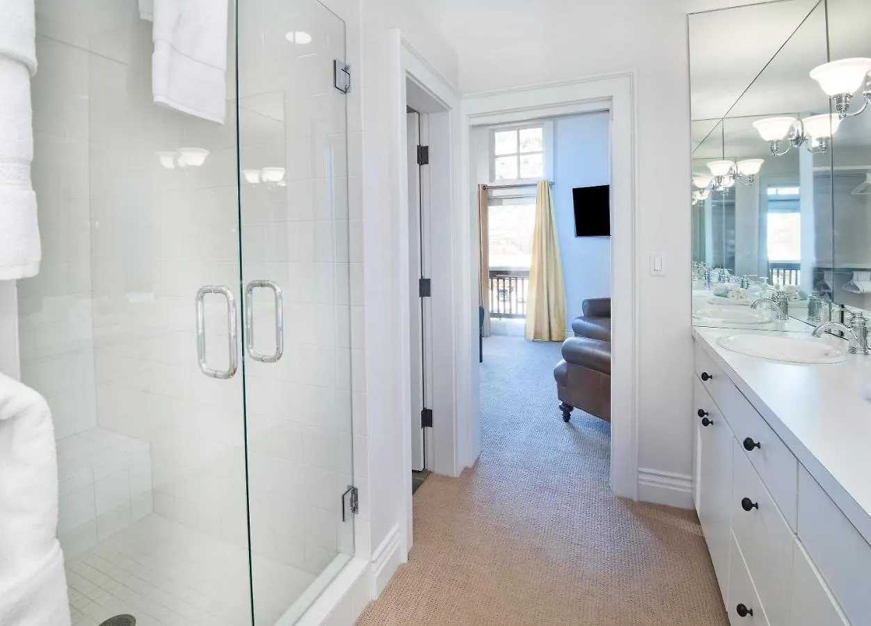 2782 Kinnikinnick Rd Unit D *