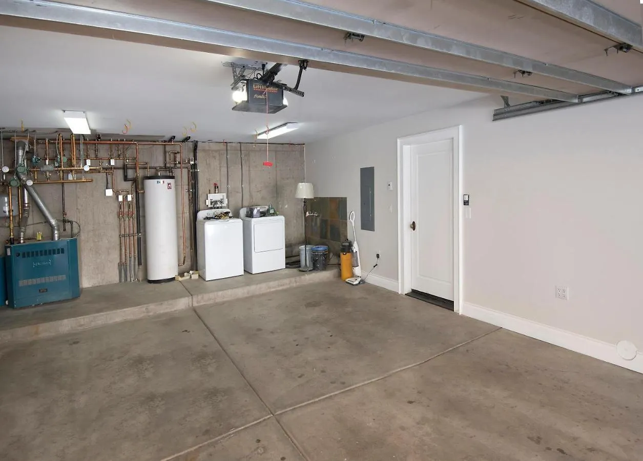 2782 Kinnikinnick Rd Unit D Holiday home