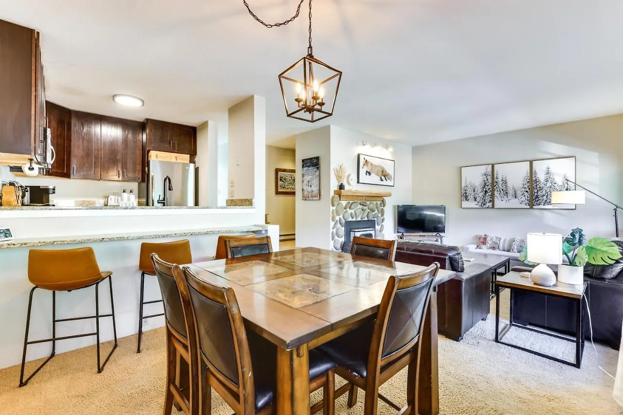 East With Pool, Hot Tub, And Free Bus Stop * Vail