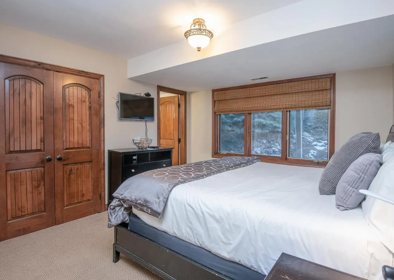 4515 Bighorn Rd, Unit A * Vail