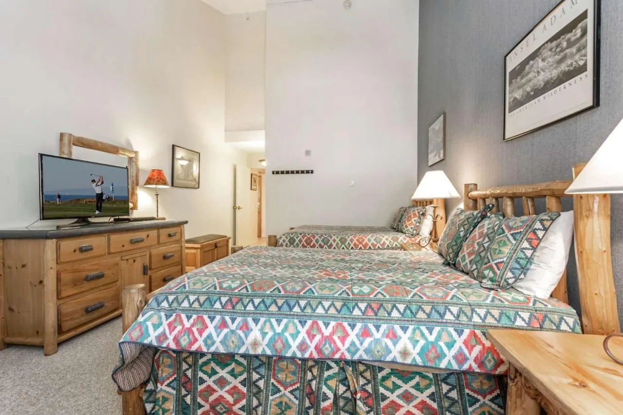 Evergreen 705 Vail