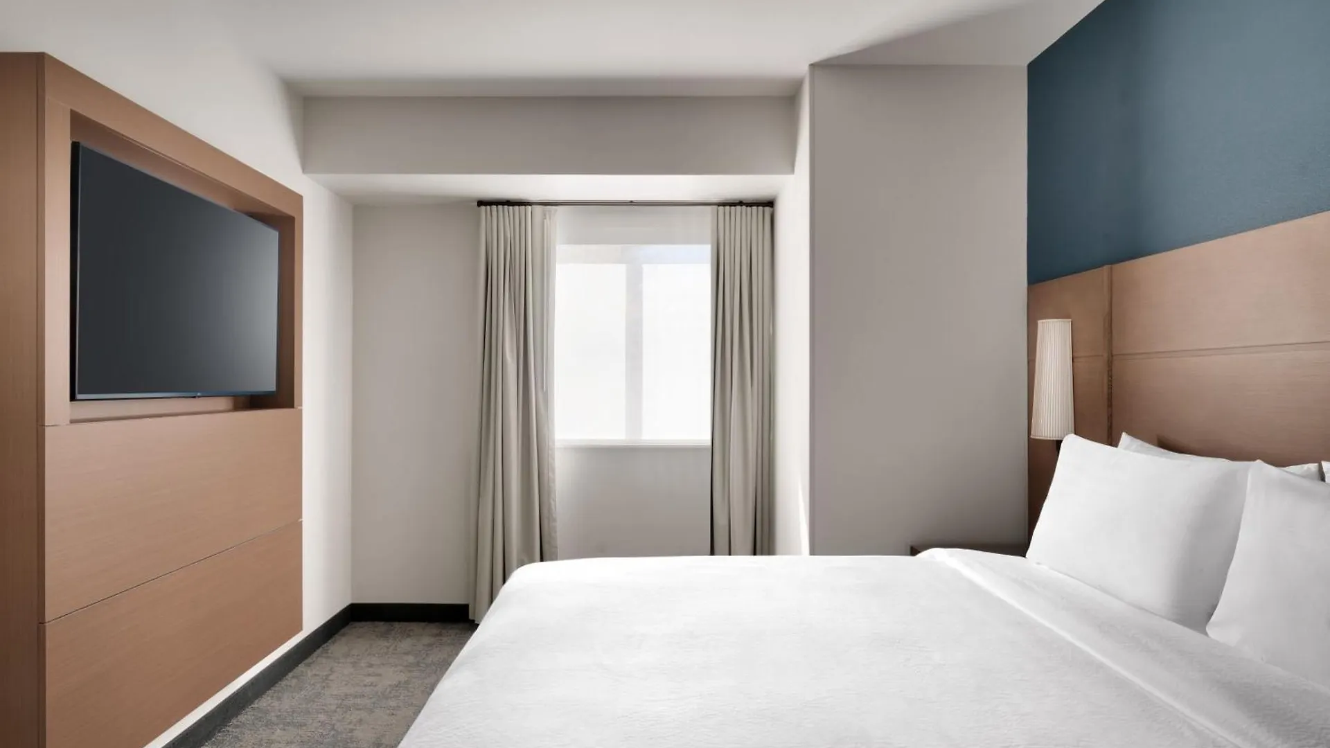 Hotel By Marriott Vail