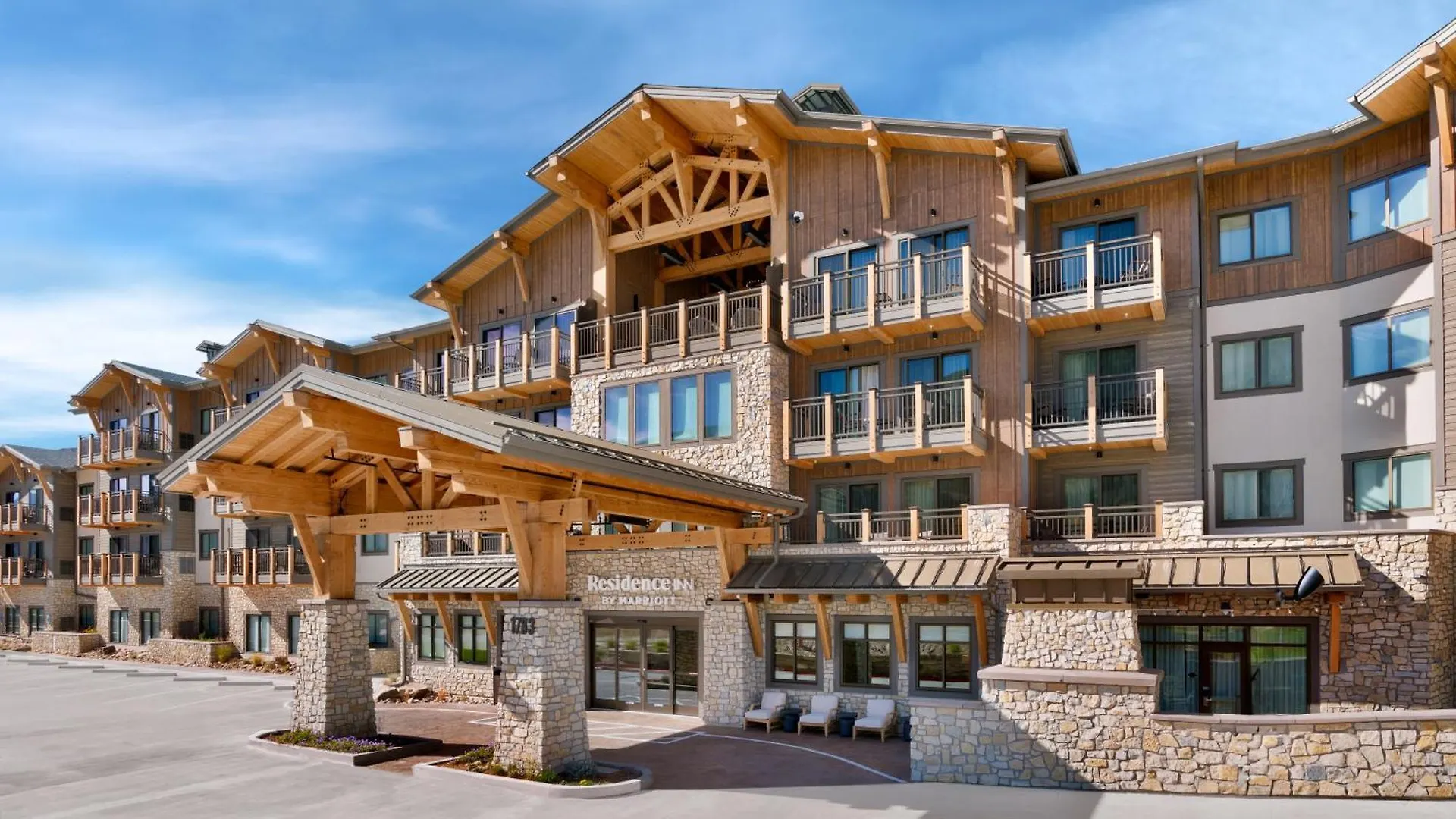 Hotel By Marriott Vail