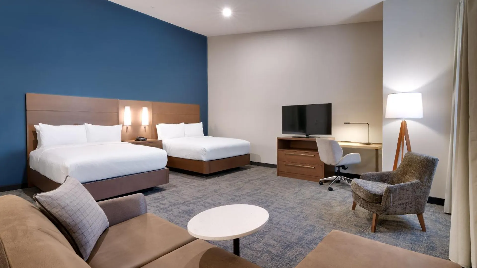 Hotel By Marriott