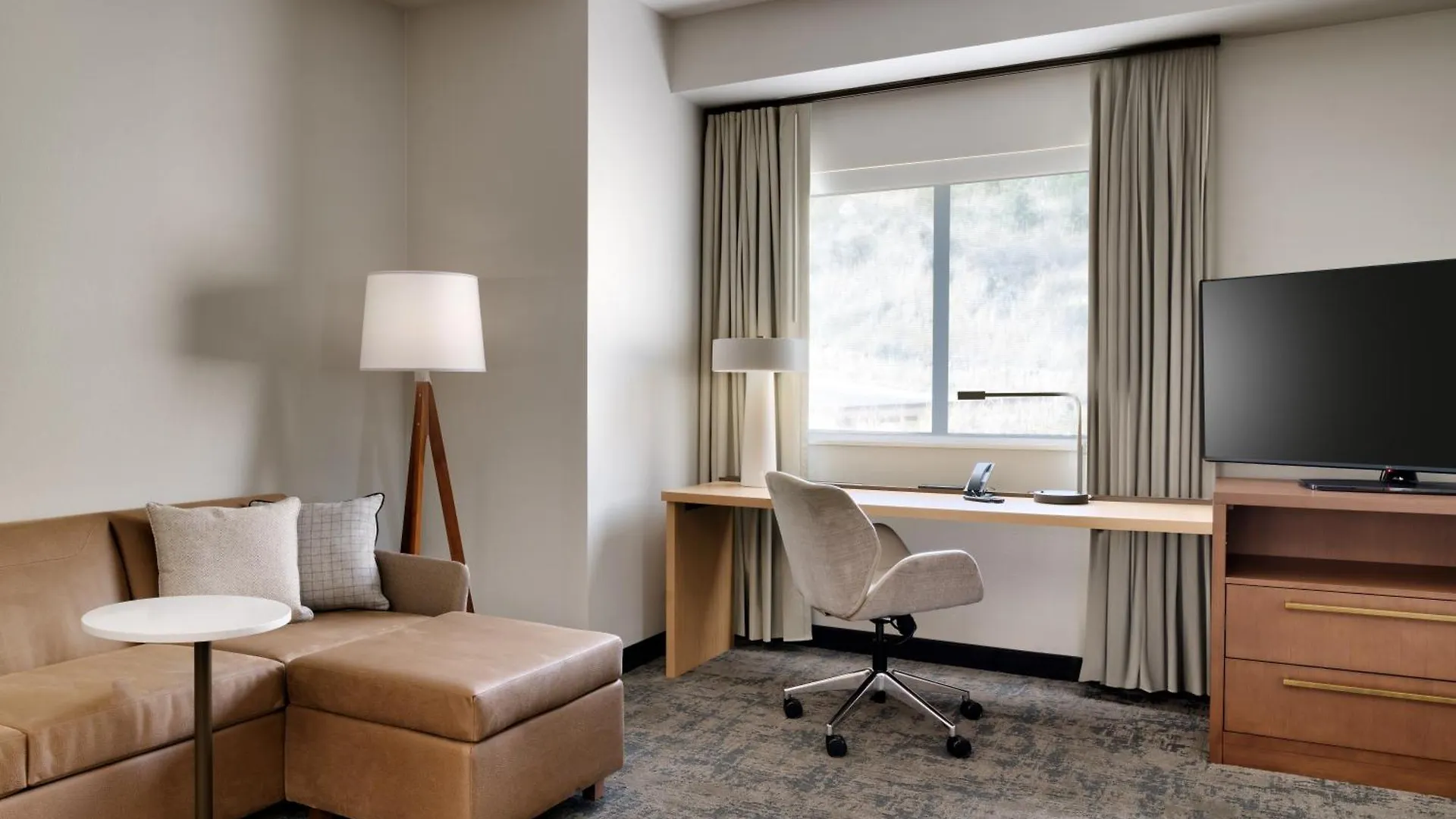 Hotel By Marriott