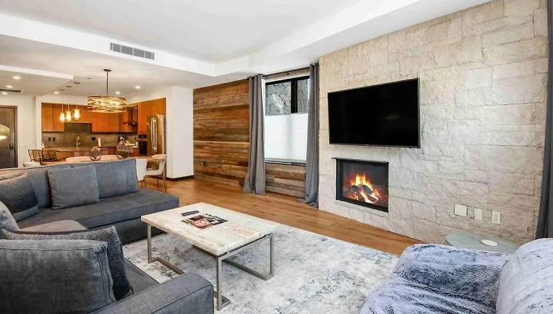 Lion 2 Bedroom Mountain Vacation Just Steps From The Eagle Bahn Gondola