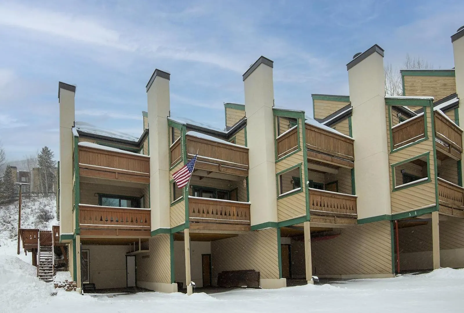 Meadow Ridge Townhome A *