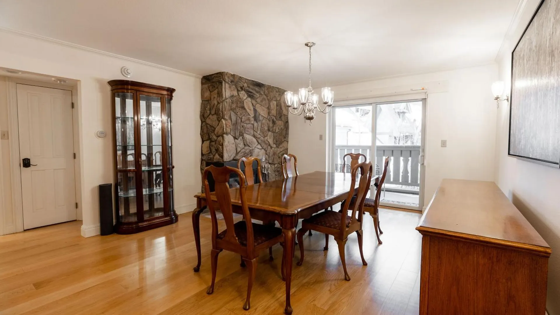 9 Road Village 2 To 4 Bedrooms By Realty Apartment Vail