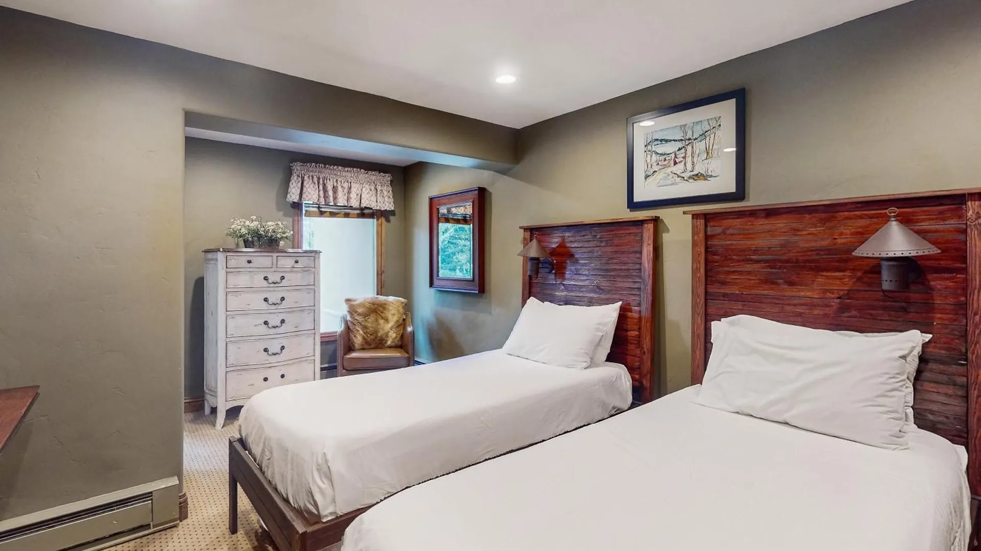 Fallridge Apartment