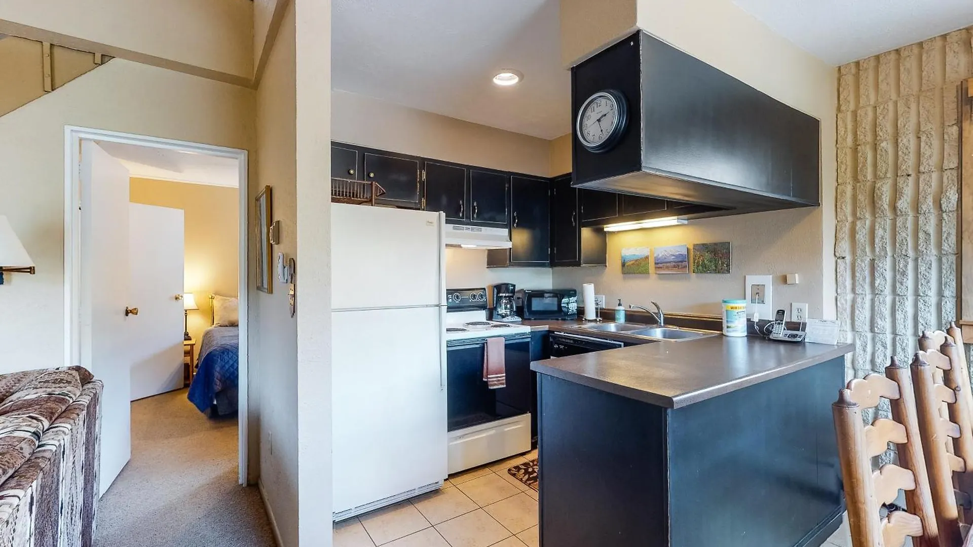 Point Apartment