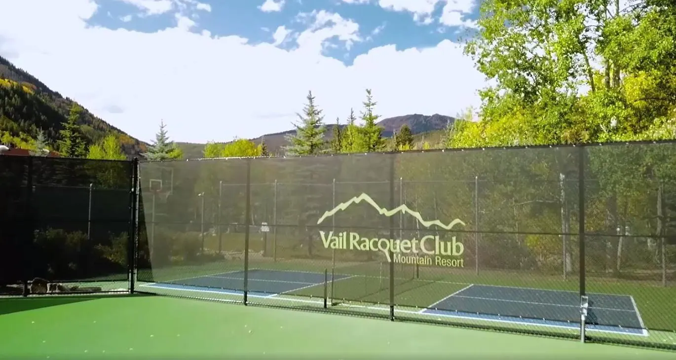 Racquet Club Mountain