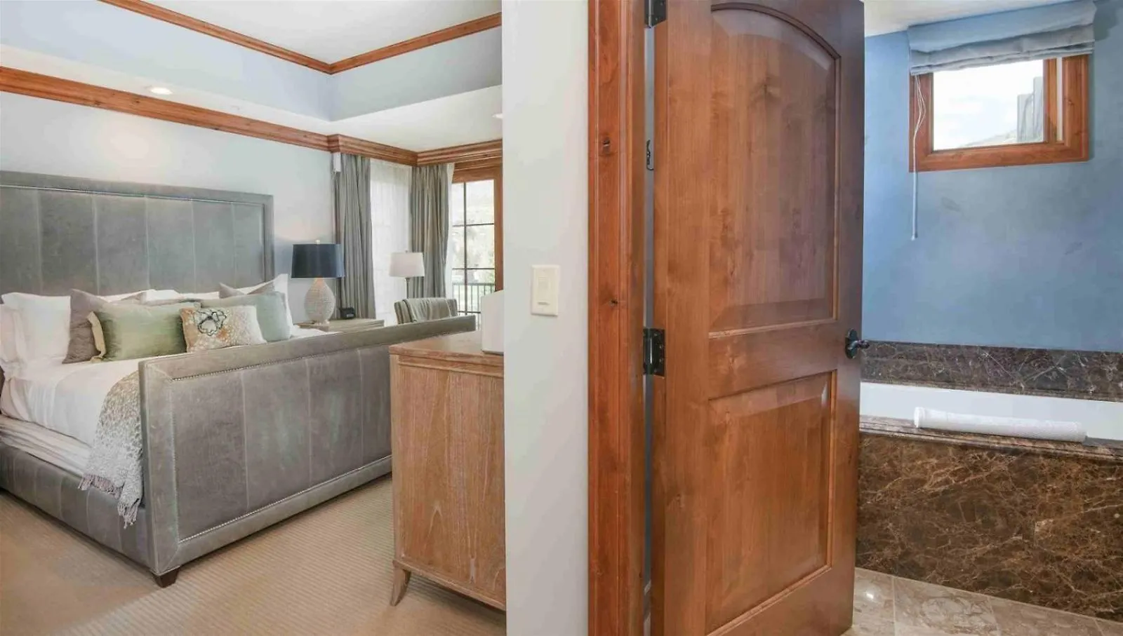 Luxury 2 Bedroom At The Ritz-carlton Apartment
