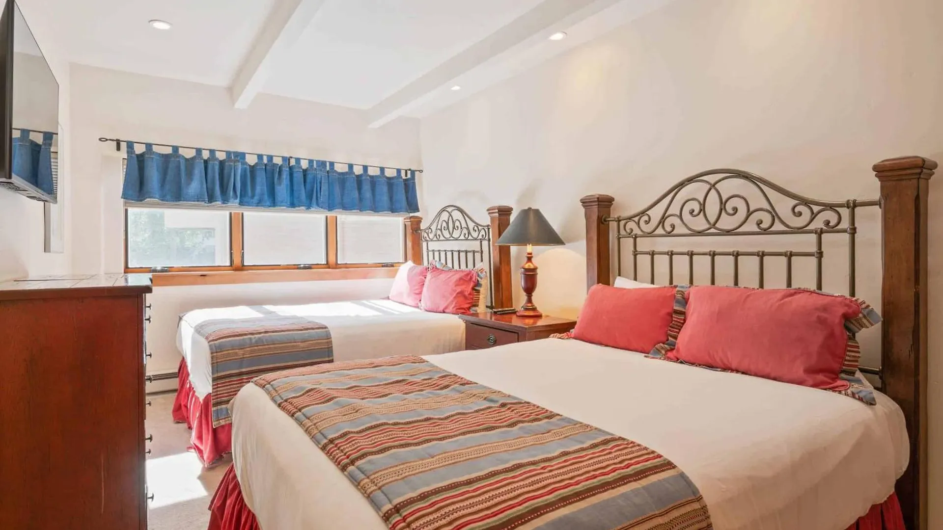 At Lionshead 150b Apartment Vail